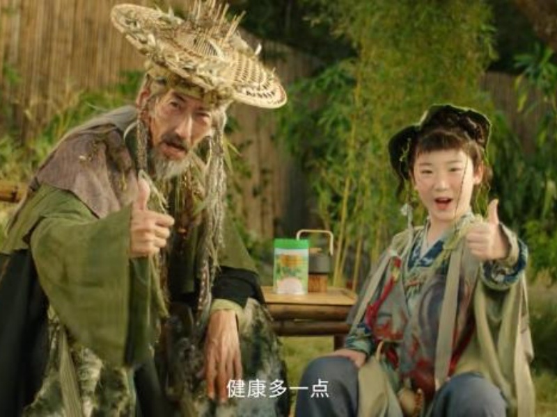 爷爷的农场×热剧彩蛋创意联动，“爷爷”同名梗建立强认知